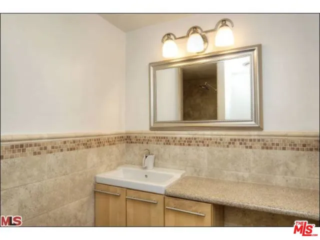 318 N Maple Drive C106, Beverly Hills, California 90210
