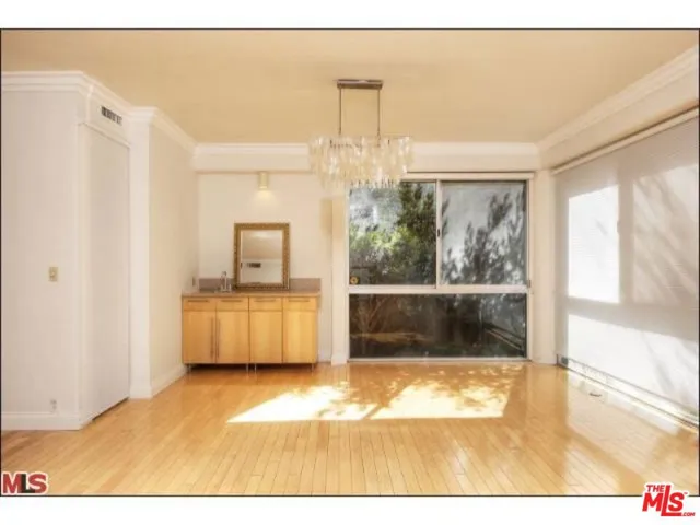318 N Maple Drive C106, Beverly Hills, California 90210