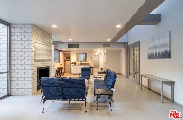 318 N Maple Drive C106, Beverly Hills, California 90210