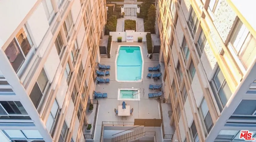 318 N Maple Drive C106, Beverly Hills, California 90210