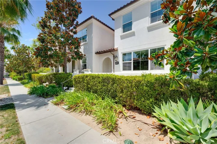 870 E Mountain Way, Azusa, California 91702