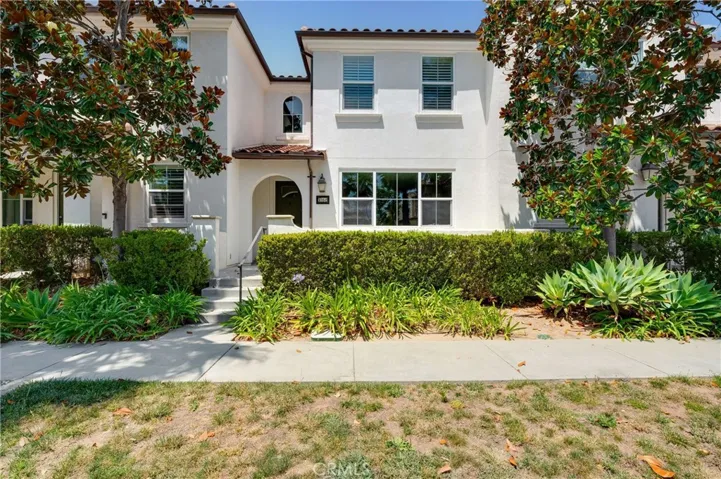 870 E Mountain Way, Azusa, California 91702