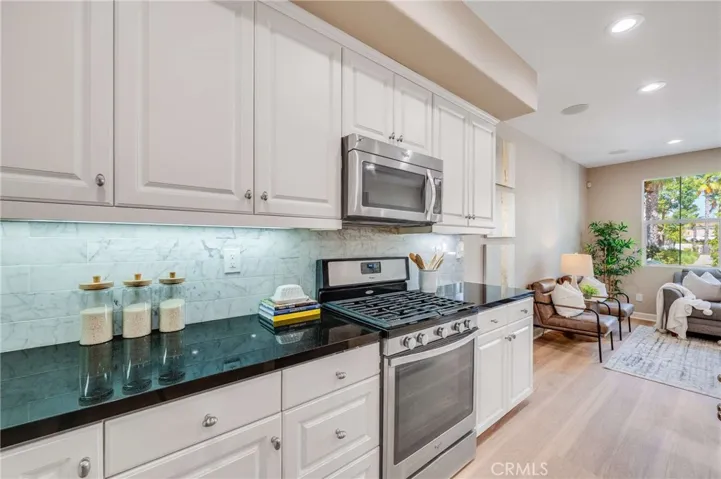 870 E Mountain Way, Azusa, California 91702
