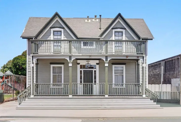 114 2nd Street, Watsonville, California 95076