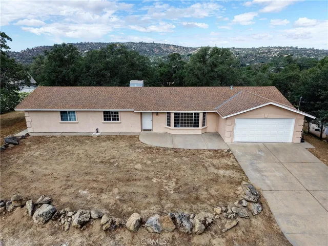 30142 Revis Road, Coarsegold, California 93614
