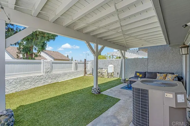 6098 E Silverspur Trail, Anaheim, California 92807