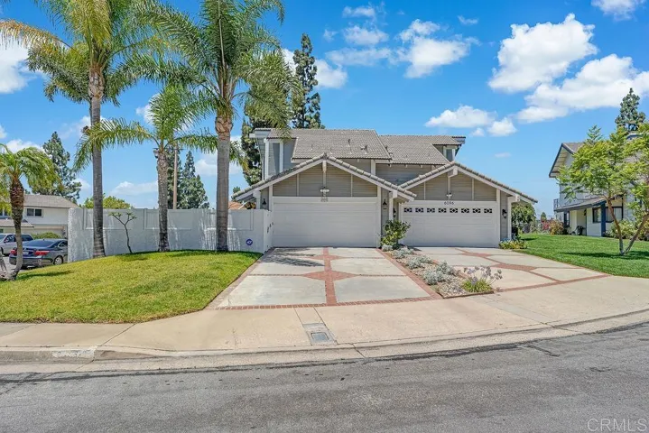 6098 E Silverspur Trail, Anaheim, California 92807