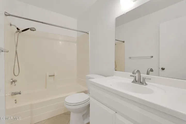 20 - Bathroom