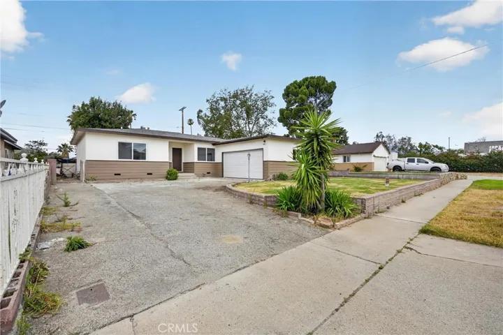 7938 Chantry Avenue, Fontana, California 92336