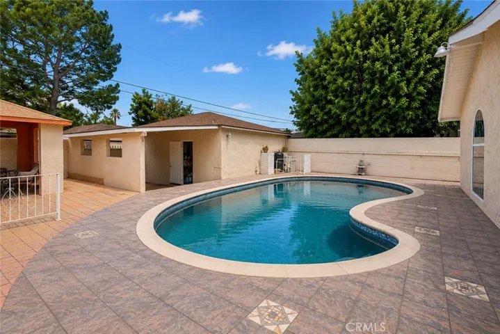 10529 La Mirada, Whittier, California 90604