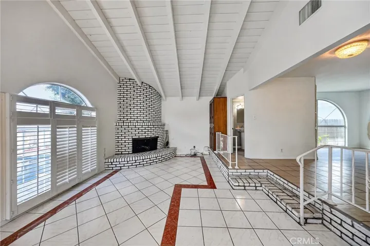 10529 La Mirada, Whittier, California 90604