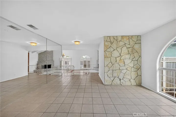 10529 La Mirada, Whittier, California 90604
