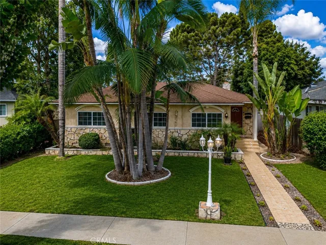 10529 La Mirada, Whittier, California 90604
