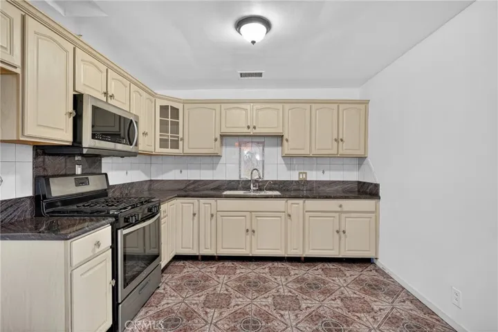 10529 La Mirada, Whittier, California 90604