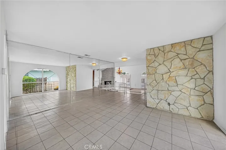 10529 La Mirada, Whittier, California 90604