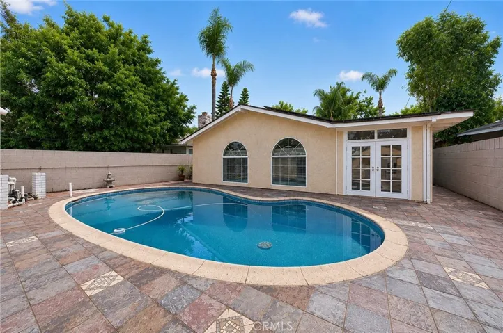 10529 La Mirada, Whittier, California 90604