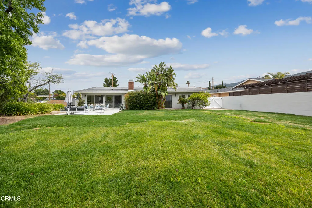 7015 Charrick-39