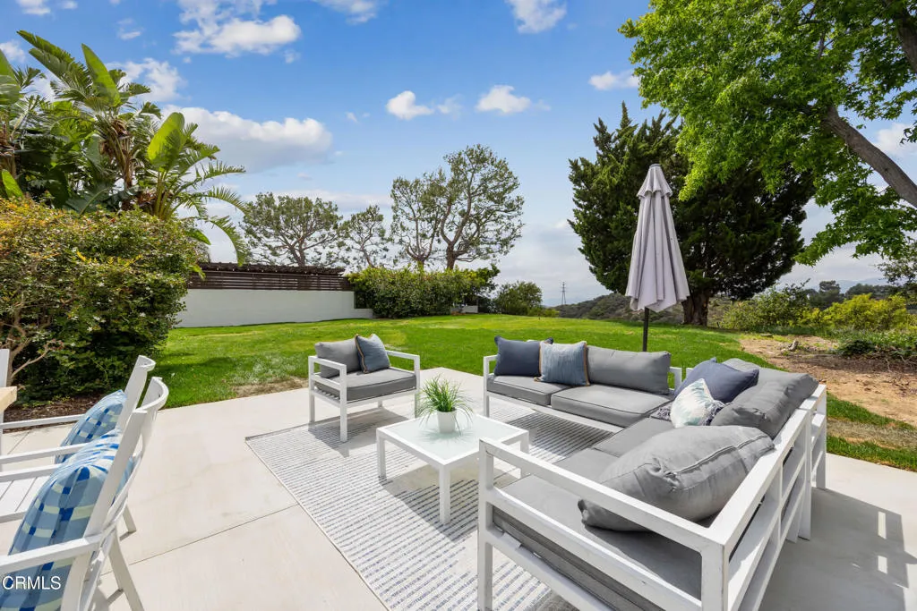 7015 Charrick-33