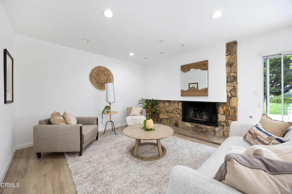 7015 Charrick-6