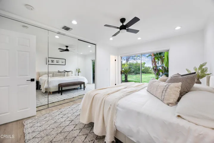 7015 Charrick-22