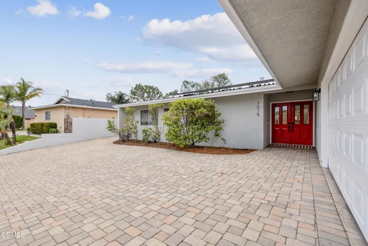 7015 Charrick-3