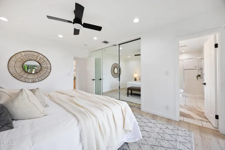 7015 Charrick-23