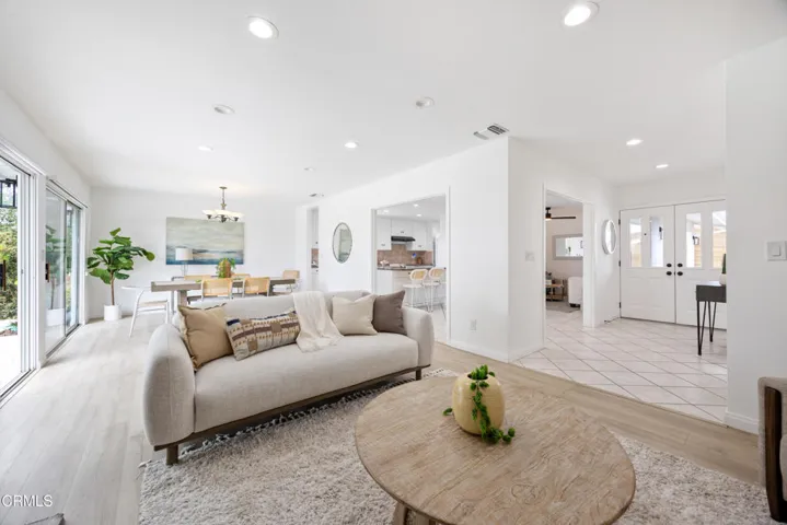 7015 Charrick-5