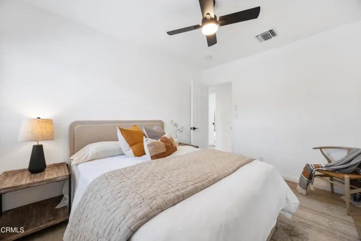 7015 Charrick-31