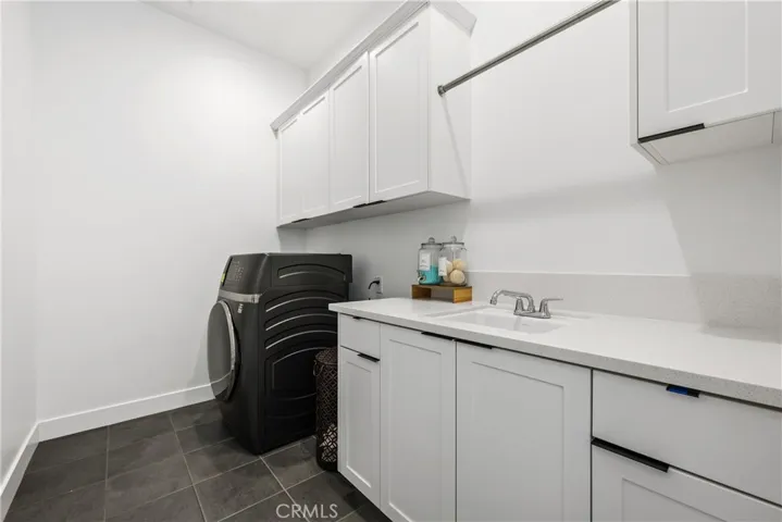 11091 Woodcrest Court, Chatsworth, California 91311