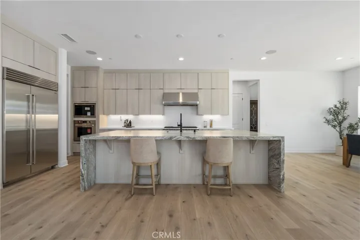 11091 Woodcrest Court, Chatsworth, California 91311