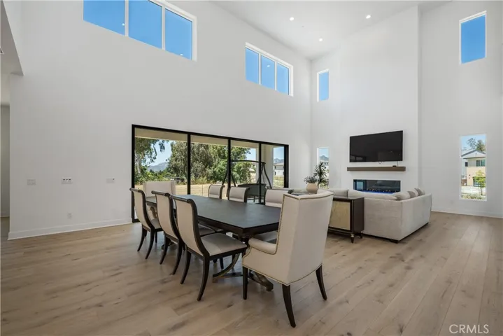 11091 Woodcrest Court, Chatsworth, California 91311