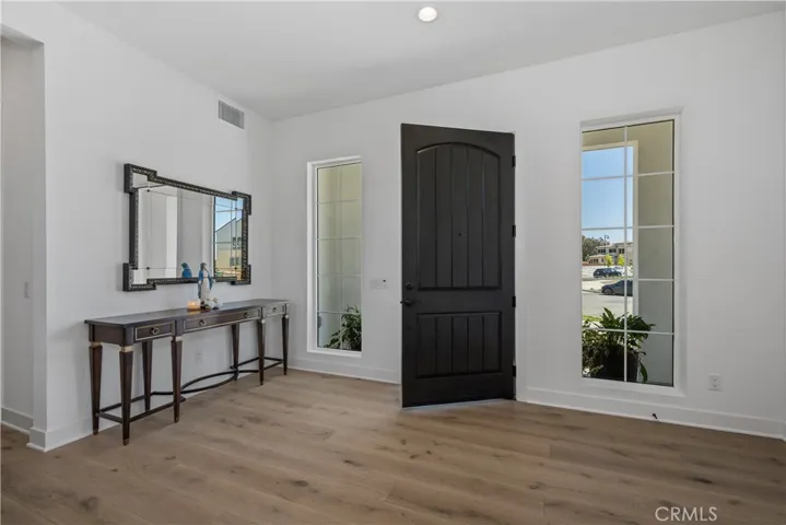 11091 Woodcrest Court, Chatsworth, California 91311