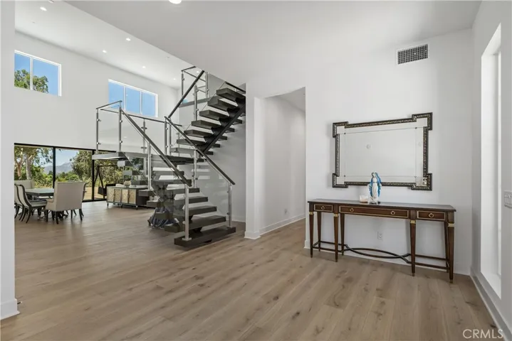11091 Woodcrest Court, Chatsworth, California 91311