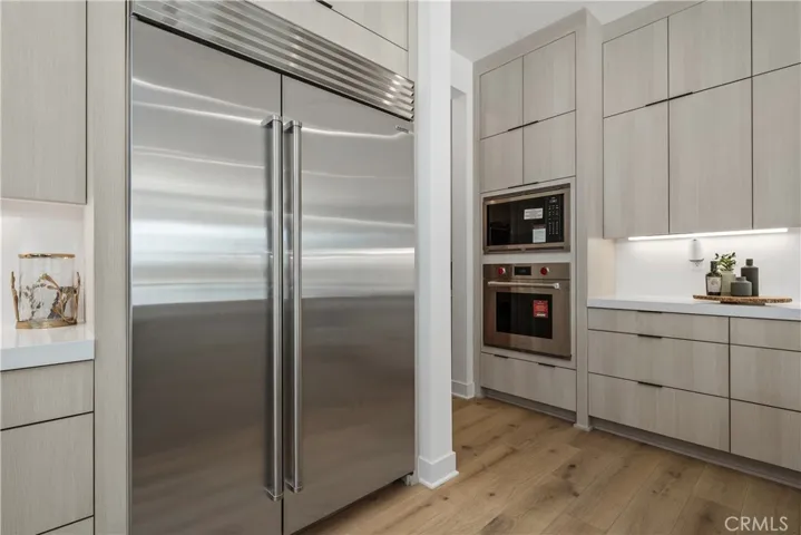 11091 Woodcrest Court, Chatsworth, California 91311