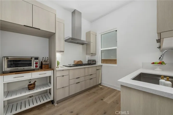 11091 Woodcrest Court, Chatsworth, California 91311