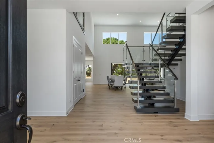 11091 Woodcrest Court, Chatsworth, California 91311