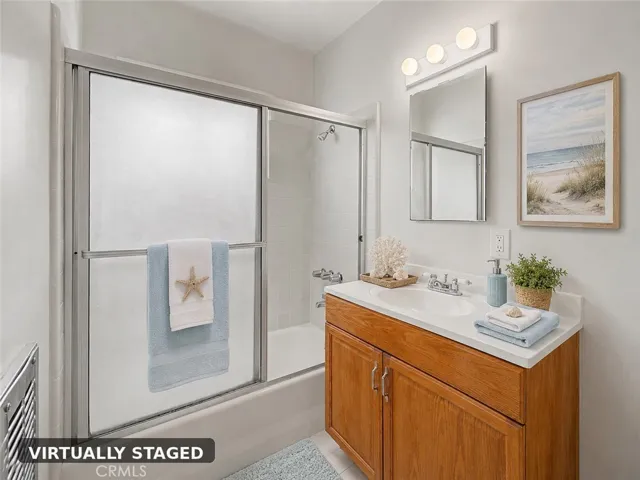 1051 3rd St - Virtually Staged Bathroom