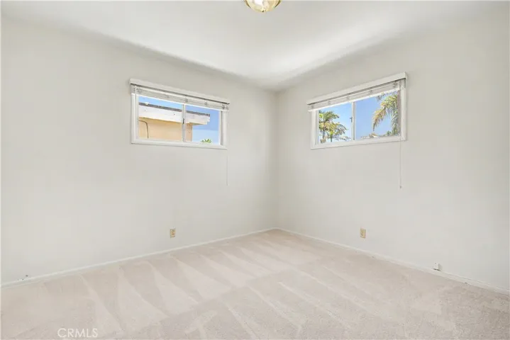 1051 3rd St - Large Bedroom with New Carpet