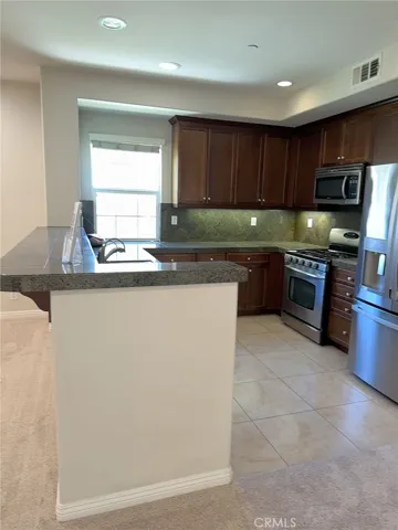 15231 Calverton, Tustin, California 92782