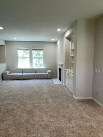 15231 Calverton, Tustin, California 92782
