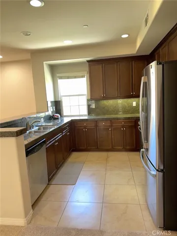 15231 Calverton, Tustin, California 92782