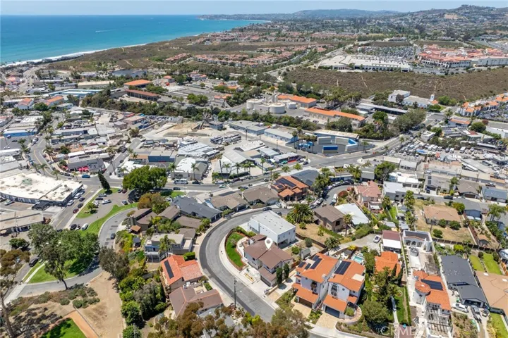 153 Calle Redondel, San Clemente, California 92672
