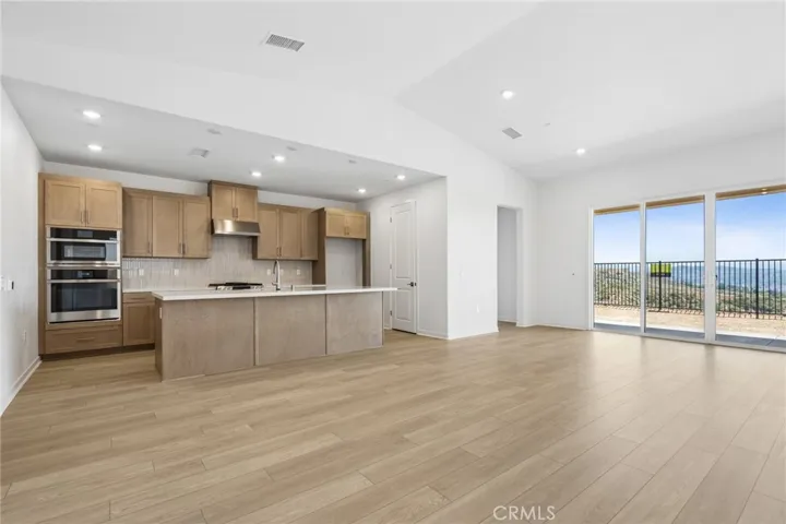 18196 Aerie Way, Canyon Country, California 91350