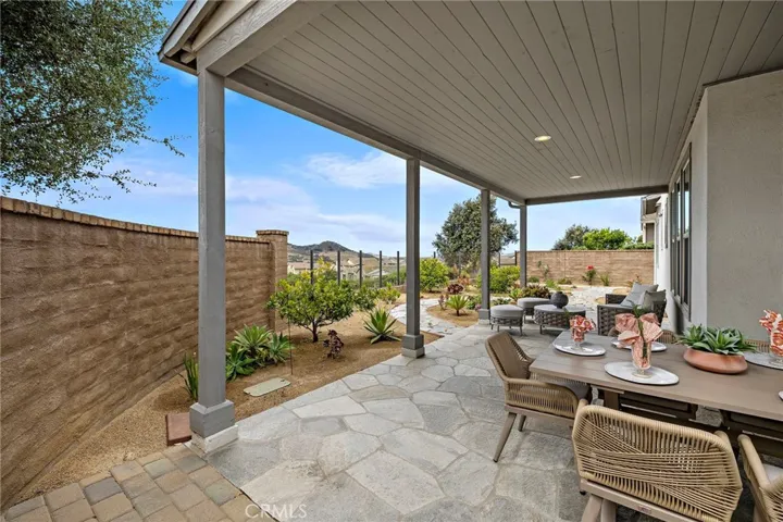 65 Listo Street, Rancho Mission Viejo, California 92694