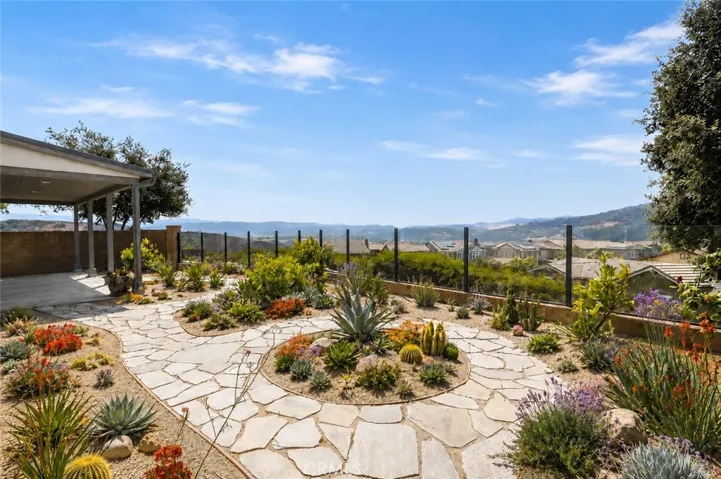 65 Listo Street, Rancho Mission Viejo, California 92694