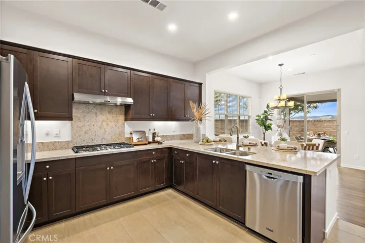 65 Listo Street, Rancho Mission Viejo, California 92694