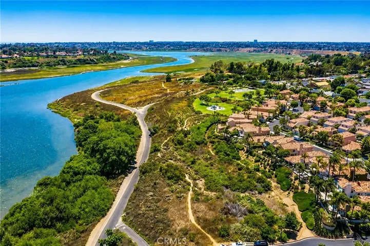 67 Pelican Court, Newport Beach, California 92660