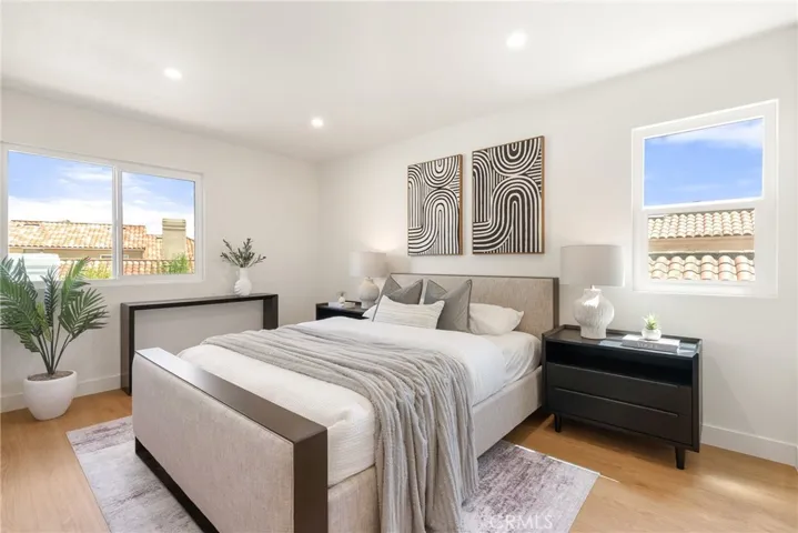 67 Pelican Court, Newport Beach, California 92660