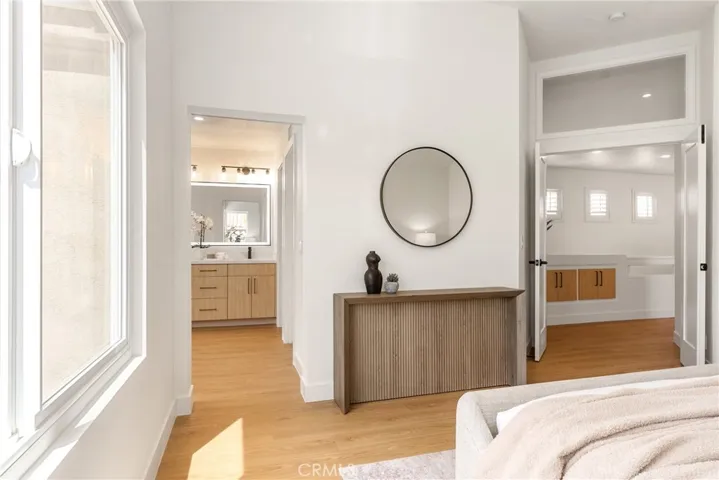 67 Pelican Court, Newport Beach, California 92660