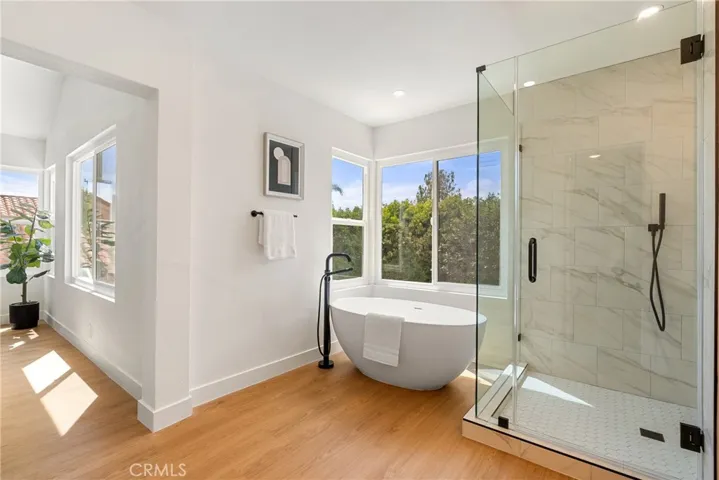 67 Pelican Court, Newport Beach, California 92660